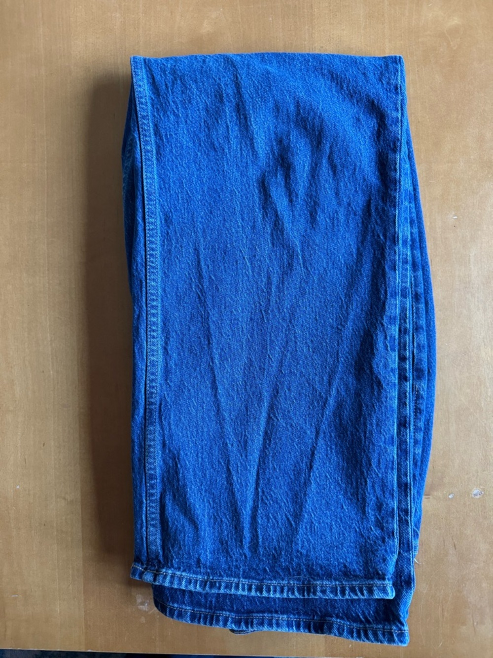 Abercrombie & Fitch Relaxed High-Rise Blue Jeans - Picture 6 of 6